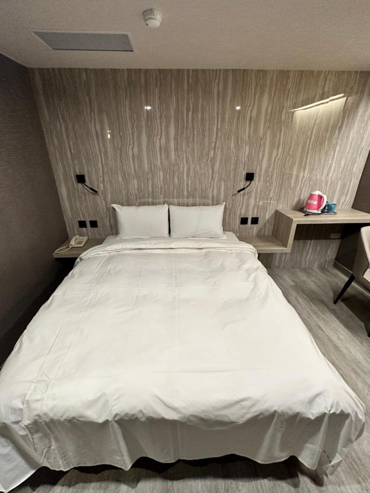 Golden Home Hotel Taipei Eksteriør billede